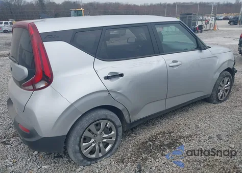 2020 Kia Soul Lx z USA, uszkodzony, nr VIN KNDJ23AU9L7736190